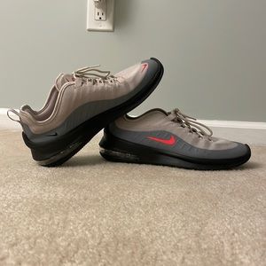I’m selling the Nike Air Max Axis ‘Desert Sand Crimson’ color-way.